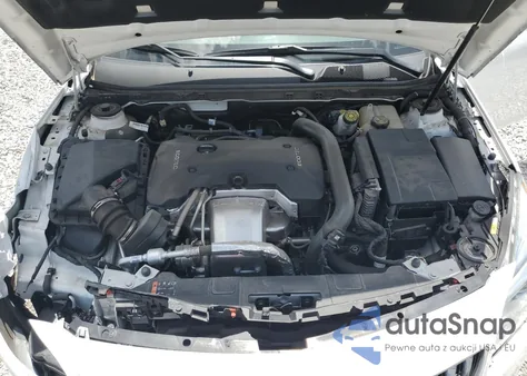 2017 Buick Regal Premium из США, поврежденный, VIN 2G4GR5GX8H9113406